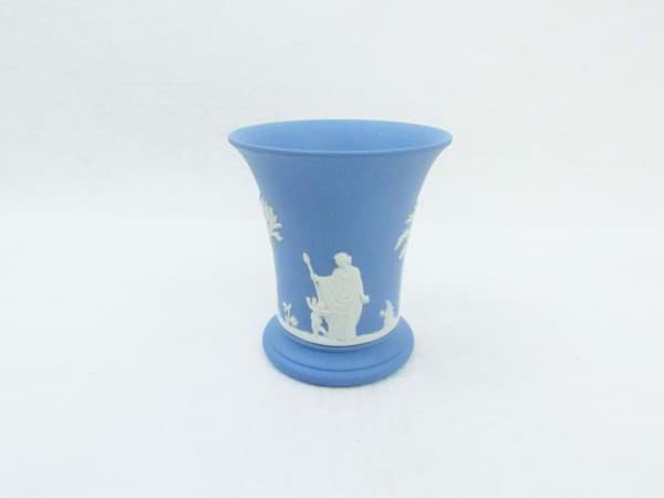 Bild von Wedgwood Vase, konische Becherform, blau, Páte sur Páte Szenerie